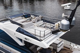 2019 Azimut S7 13