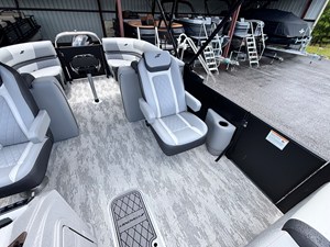 2026 Starcraft EXS 3 R 8