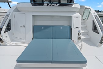 Cruisers Yachts 57 FLY 5 2026 Cruisers Yachts 57 FLY 6