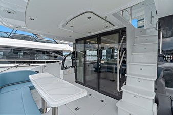 2026 Cruisers Yachts 57 FLY 9