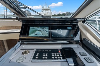 2026 Cruisers Yachts 57 FLY 25