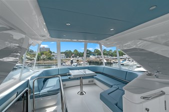 2026 Cruisers Yachts 57 FLY 56