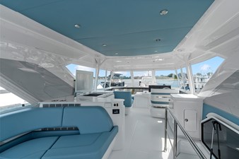 2026 Cruisers Yachts 57 FLY 59