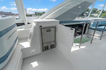 2026 Cruisers Yachts 57 FLY 62