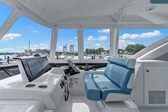 2026 Cruisers Yachts 57 FLY 64