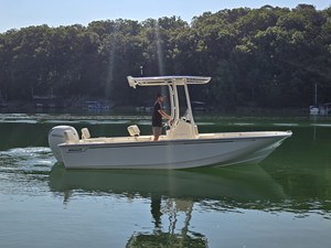Boston Whaler 190 Montauk 4 2026 Boston Whaler 190 Montauk 5