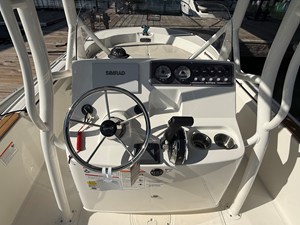 2026 Boston Whaler 190 Montauk 11