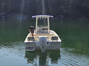 2026 Boston Whaler 190 Montauk 16