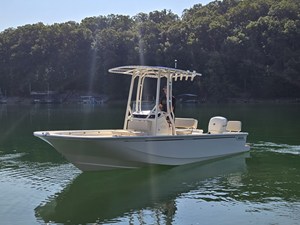 2026 Boston Whaler 190 Montauk 18