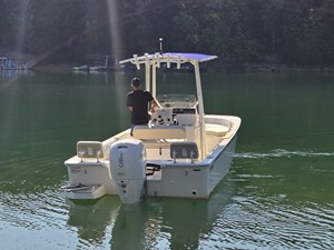 2026 Boston Whaler 190 Montauk 22