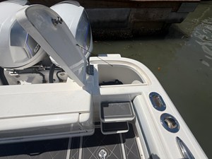 Intrepid 375 CC 15 2018 Intrepid 375 CC 16