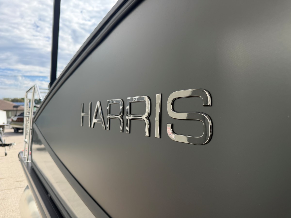 2027 Harris Sunliner 230 9