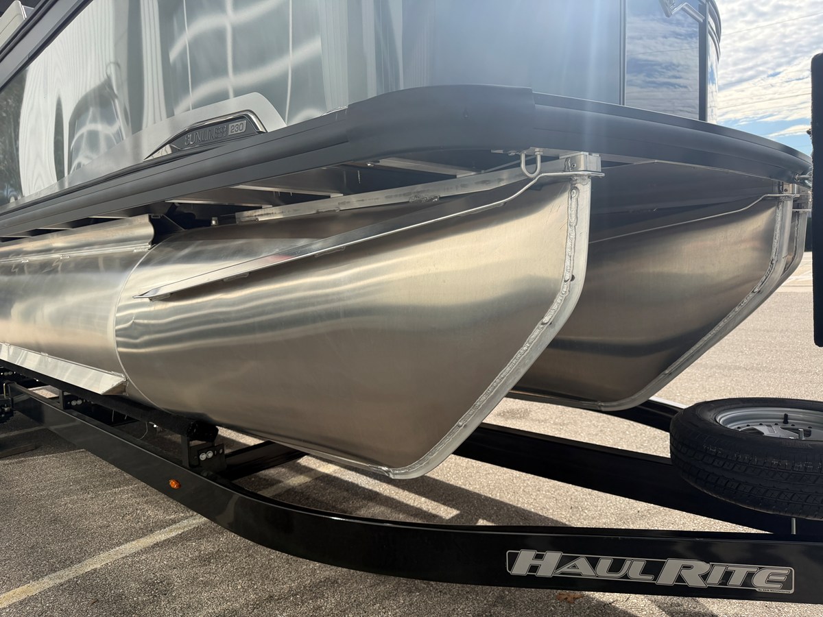 2027 Harris Sunliner 230 10