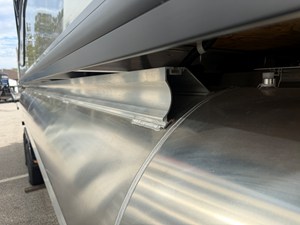 2027 Harris Sunliner 230 13
