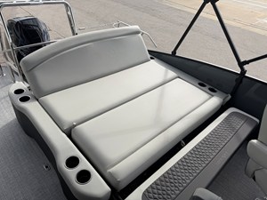 2027 Harris Sunliner 230 30