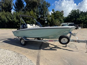 Boston Whaler 160 Super Sport 0 2027 Boston Whaler 160 Super Sport 1