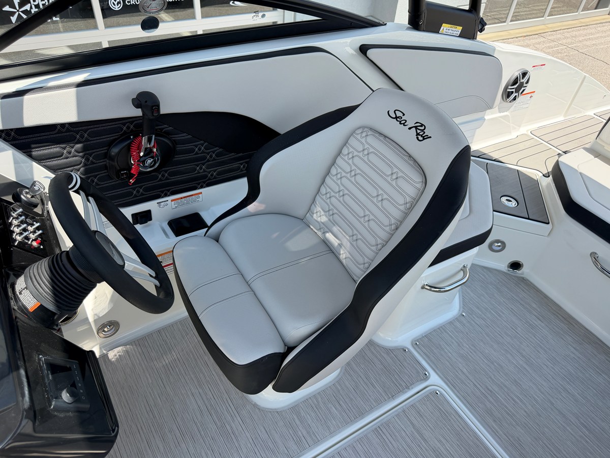 2027 Sea Ray SPX 210 51