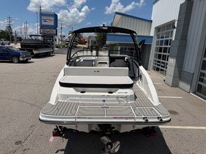 Sea Ray SPX 210 3 2027 Sea Ray SPX 210 4