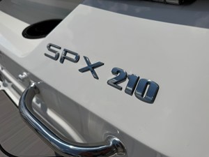 2027 Sea Ray SPX 210 16