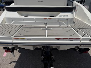 2027 Sea Ray SPX 210 20