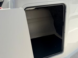 2027 Sea Ray SPX 210 59
