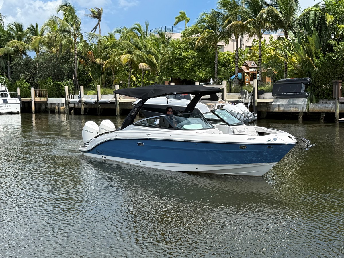 2026 Sea Ray SLX 280 Outboard 11