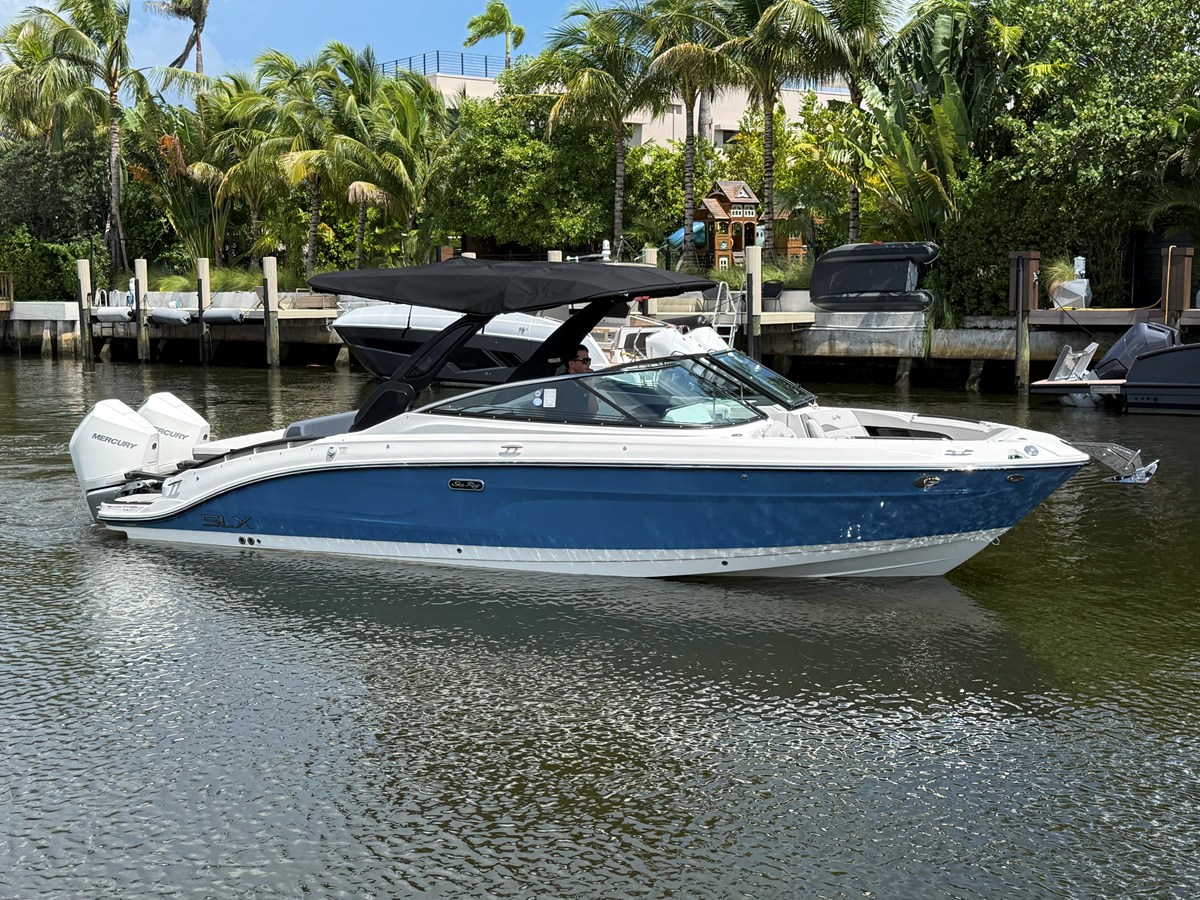 2026 Sea Ray SLX 280 Outboard 16