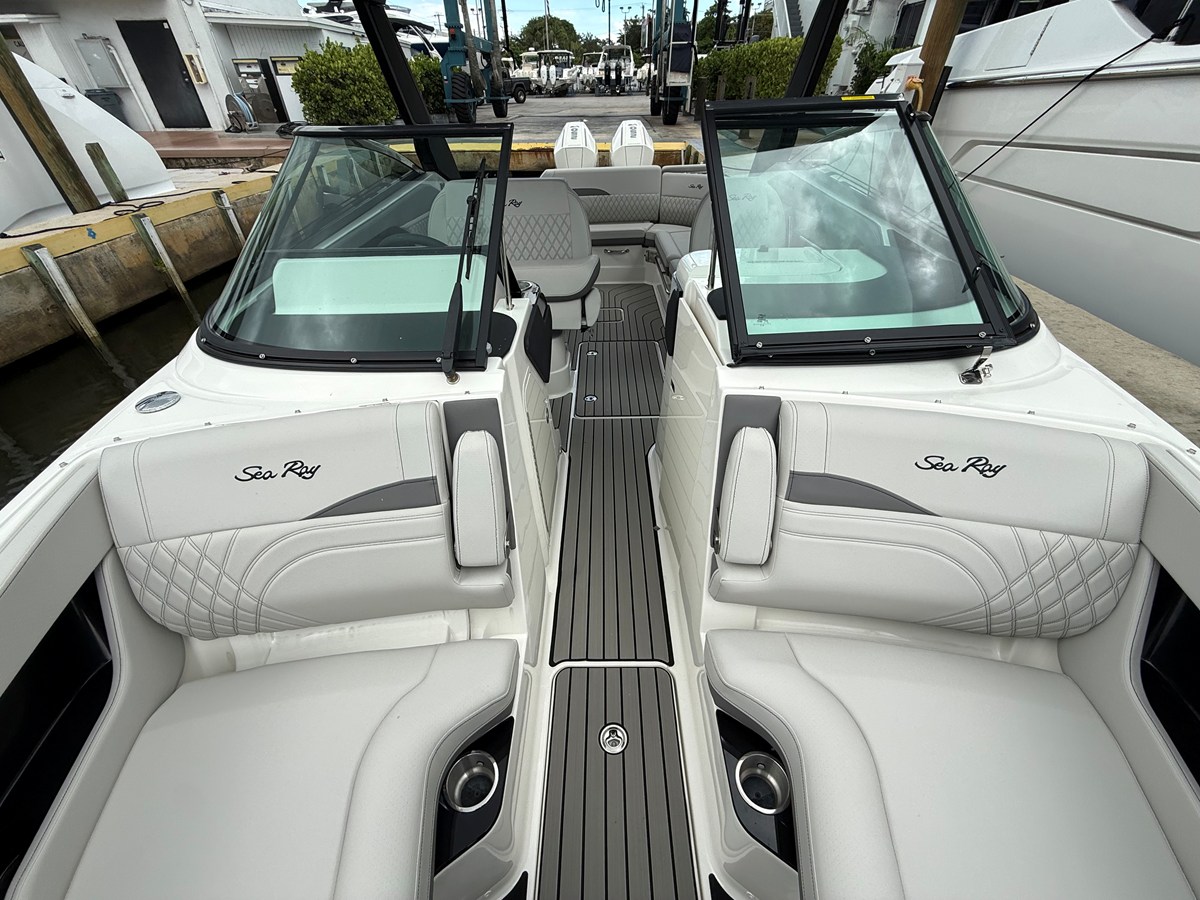 2026 Sea Ray SLX 280 Outboard 30