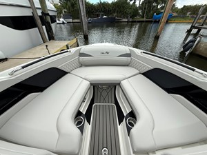 2026 Sea Ray SLX 280 Outboard 29