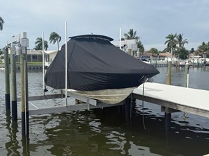 Boston Whaler 230 VANTAGE 1 2015 Boston Whaler 230 VANTAGE 2