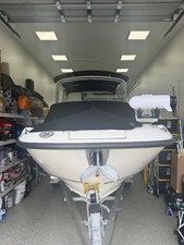 Boston Whaler 230 VANTAGE 4 2015 Boston Whaler 230 VANTAGE 5
