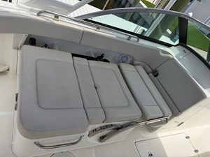 2015 Boston Whaler 230 VANTAGE 9