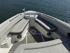 Sea Ray SLX 400 Outboard 23 2026 Sea Ray SLX 400 Outboard 24