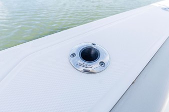 Boston Whaler 330 OUTRAGE 25 2022 Boston Whaler 330 OUTRAGE 26