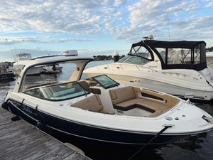 Sea Ray 310 SLX 0 2021 Sea Ray 310 SLX 1