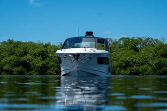 Sea Ray Sundancer 370 Outboard 37 2026 Sea Ray Sundancer 370 Outboard 38