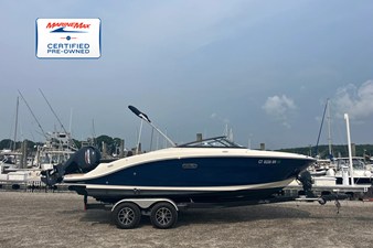 Sea Ray SPX 210 Outboard 0 2026 Sea Ray SPX 210 Outboard 1