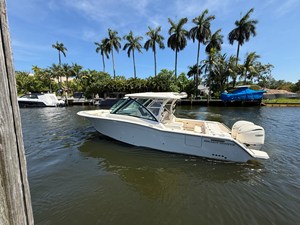 Grady-White Freedom 325 7 2027 Grady-White Freedom 325 8