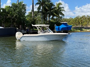 Grady-White Freedom 235 0 2027 Grady-White Freedom 235 1