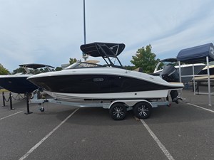 Sea Ray SPX 210 Outboard 0 2027 Sea Ray SPX 210 Outboard 1
