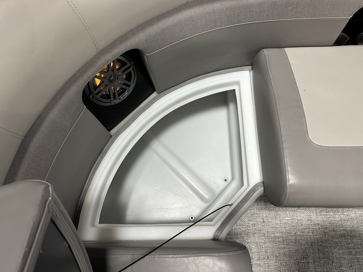 2024 Premier 230 SUNSATION TRITOON 28