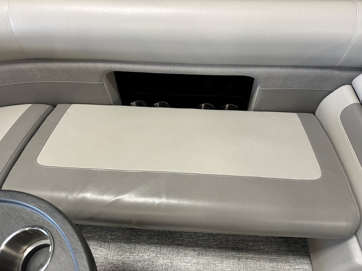2024 Premier 230 SUNSATION TRITOON 30