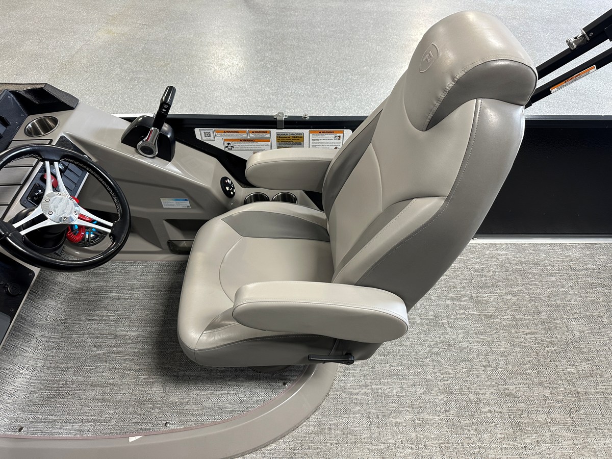 2024 Premier 230 SUNSATION TRITOON 39