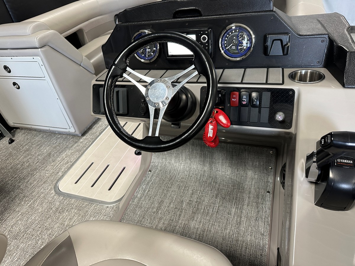 2024 Premier 230 SUNSATION TRITOON 41