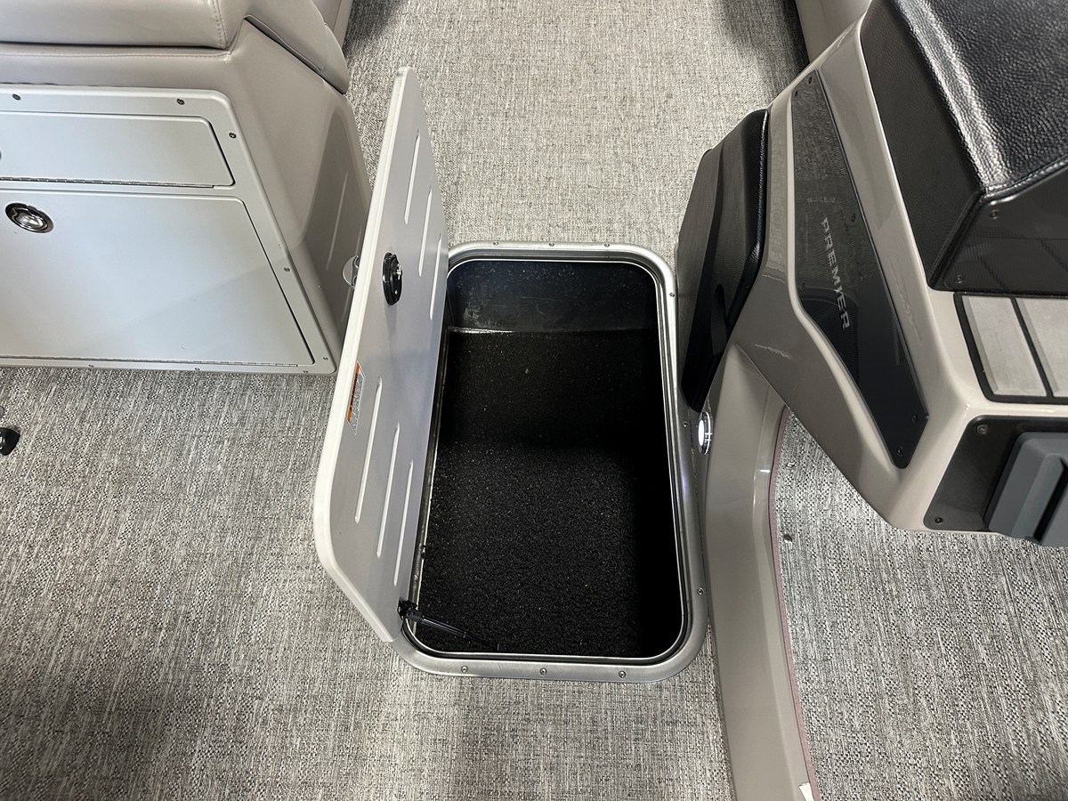 2024 Premier 230 SUNSATION TRITOON 51