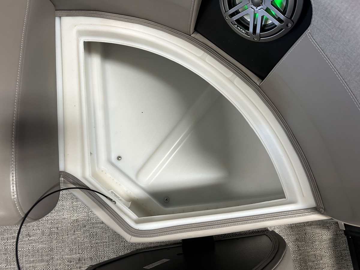2024 Premier 230 SUNSATION TRITOON 60
