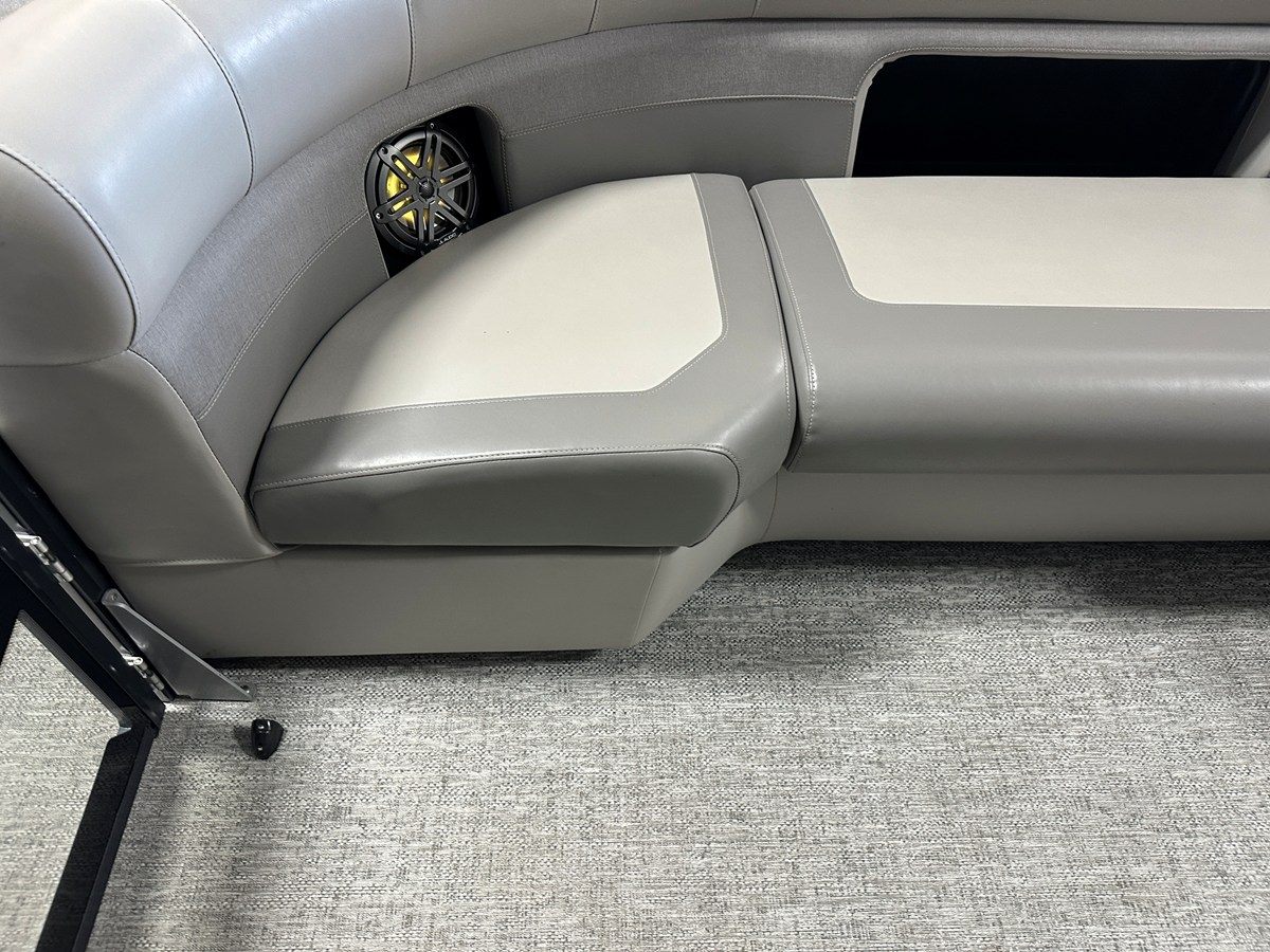 2024 Premier 230 SUNSATION TRITOON 67