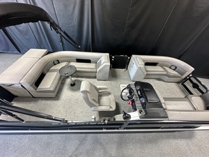 Premier 230 SUNSATION TRITOON 1 2024 Premier 230 SUNSATION TRITOON 2