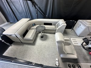 Premier 230 SUNSATION TRITOON 4 2024 Premier 230 SUNSATION TRITOON 5