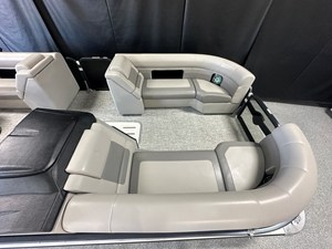 Premier 230 SUNSATION TRITOON 5 2024 Premier 230 SUNSATION TRITOON 6
